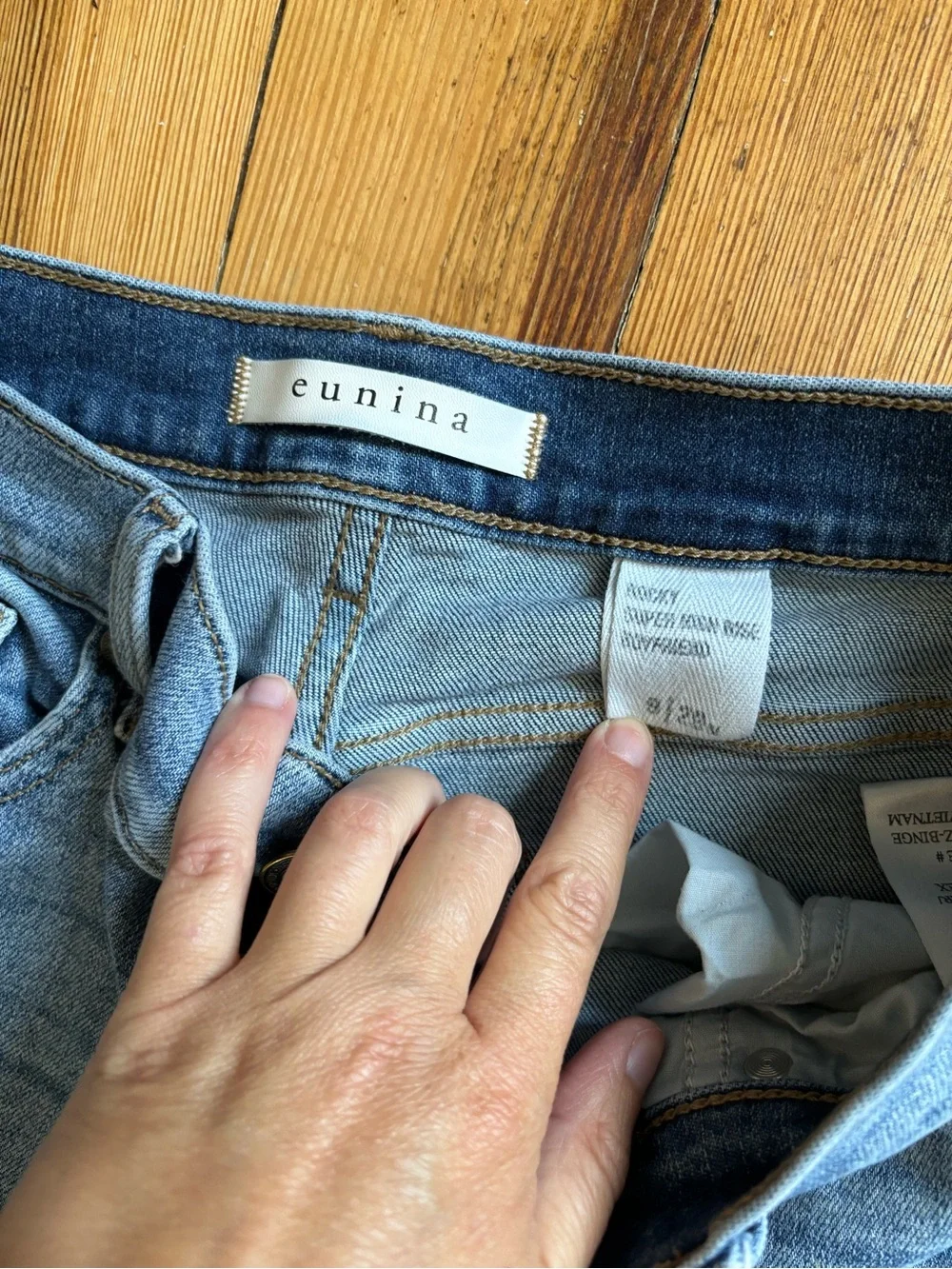 eunina light blue high-rise mom jeans